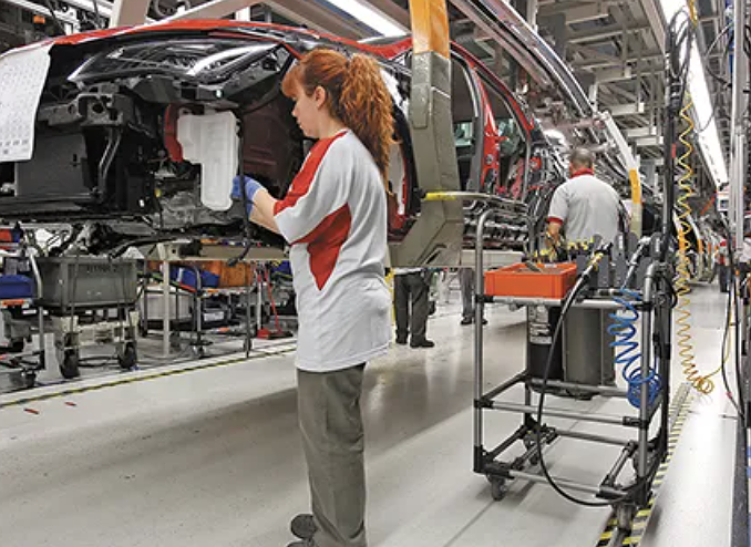 Rechazamos que la UE imponga aranceles desorbitados a los coches eléctricos chinos
