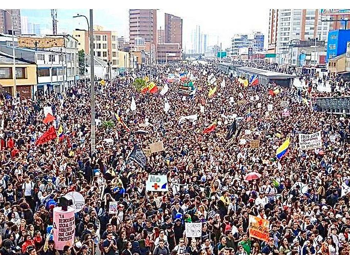 Condenamos la represión policial y militar contra el paro nacional en Colombia