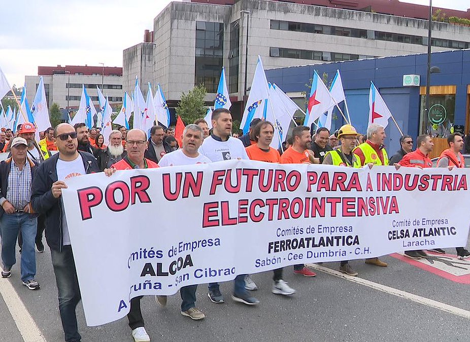 Nacionalizar las eléctricas es asegurar industria, empleo y soberanía. ¡Solución electrointensivas ya!