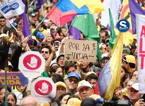 Llamado internacional de solidaridad con el Pacto Histórico y el Partido Comunista Colombiano ante la alerta democrática y la violencia poselectoral