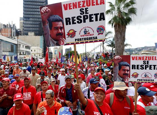 Fuera golpistas de la embajada de España en Venezuela